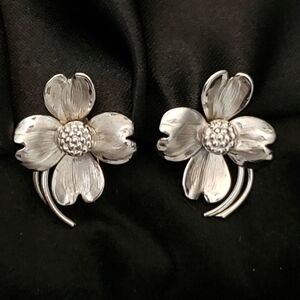Elegant Silver Dogwood Floral Earrings